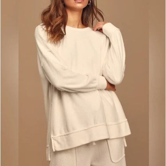 NWT Lulu's Choosing Chill Fleece Knit Pullover Sweatshirt in White - Picture 1 of 15